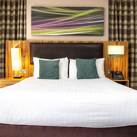 Uno Hotel Heathrow Windsor Slough Exterior foto